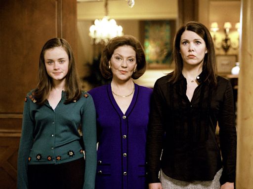 This Heartwarming Gilmore Girls Reunion Was the Opposite of a Friday Night Dinner