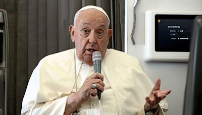 Abbé Pierre : le pape admet que le Vatican était au courant des accusations le visant