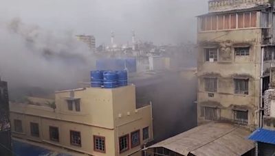 Fire breaks out at Mehta Building in Calcutta’s Burrabazar
