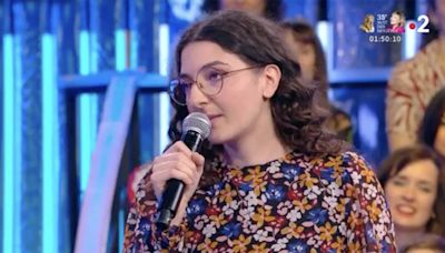 N’oubliez pas les paroles (France 2) : “C’est pas psychologue, c’est psychopathe”, Nagui surpris par l’habitude d’une candidate