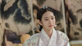 金永大《禁婚令》露肌搏收視！半裸色誘朴柱炫 女伸「抓奶龍爪手」直搗褲襠