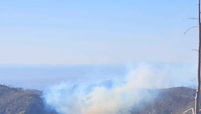 Blue 2 wildfire forces evacuations in Lincoln County