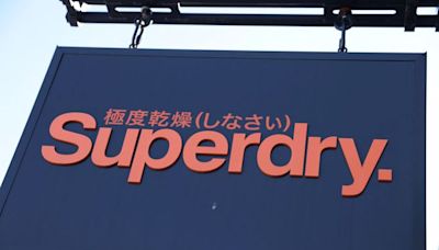 曾人手一件！前國民潮牌Superdry股價崩逾9成 下市重整 - 財經