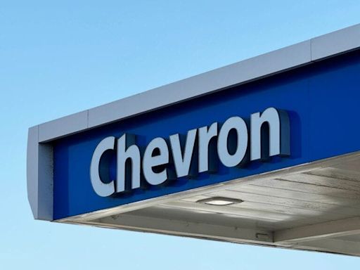 Analyst Questions 'What Could Hess Be Worth?' As Chevron Advances In Acquisition Efforts