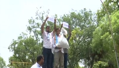 Watch: In Protests Over Cancelled NET Exam, "Money" Rain On Delhi Streets