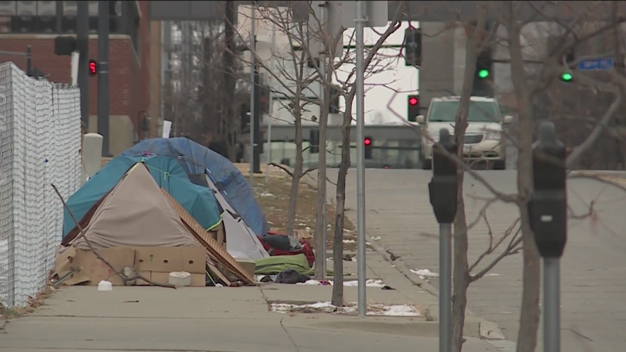 Des Moines City Council considers ban, faster removal of homeless camps