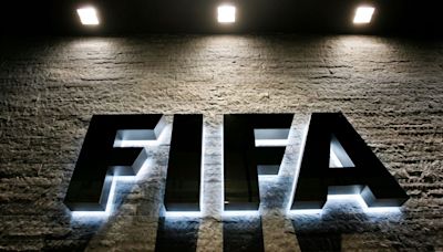 FIFA offers talks over calendar congestion