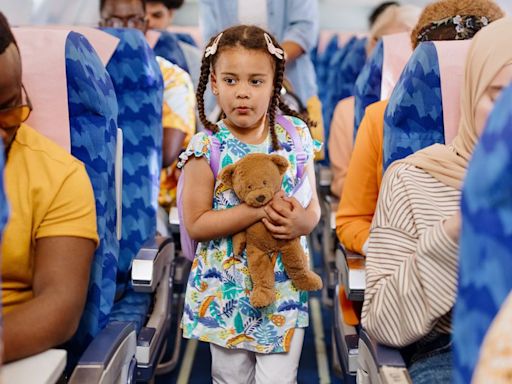 Travel Experts Reveal The Airplane Seats They Try To Book For Their Kids