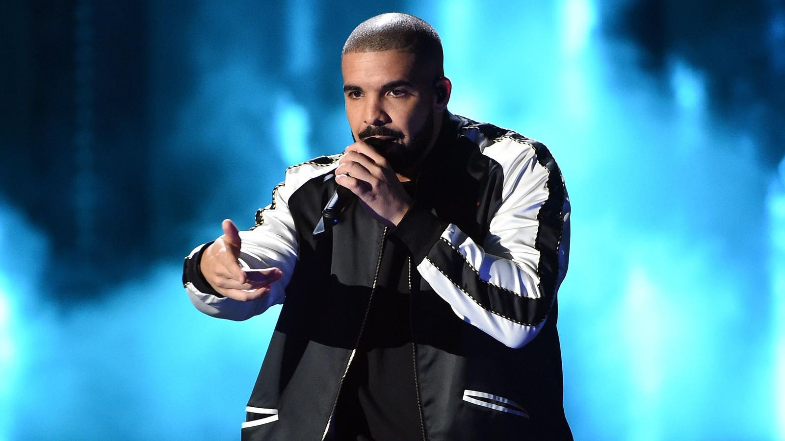 Drake Raps Over ‘BBL Drizzy’: Trolls Critics—But Not Kendrick Lamar Directly