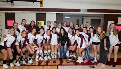 Selena Gomez surprises Telluride high school volleyball team with a visit