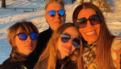 El álbum de fotos y videos de las vacaciones de invierno de Flor de la V y su familia en la nieve