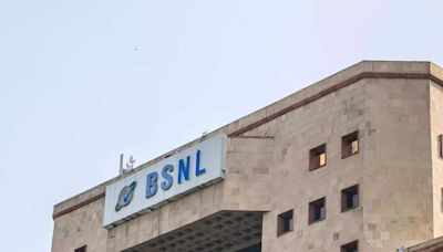 As netizens trend #BoycottJio, can BSNL capitalise to reclaim past glory in new telecom war? | Business Insider India