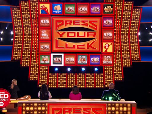 Elizabeth Banks and her "annoying co-star" return for new season of 'Press Your Luck'