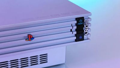Encuentra una PlayStation2 con caja cerrada en un garaje y especula con venderla: “¿Cuánto podría ganar?”