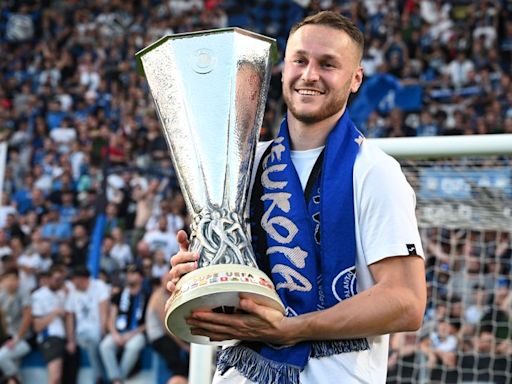 Teun Koopmeiners price tag revealed as Arne Slot given major Liverpool transfer update