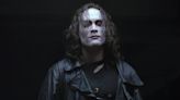 The Crow Review: Brandon Lee Is Absolutely Unforgettable In The Premier Cult Classic Of The 90s