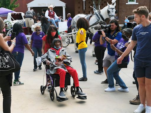 Tulsa Race Massacre survivors, Lessie Randle and Viola Fletcher, call for federal probe