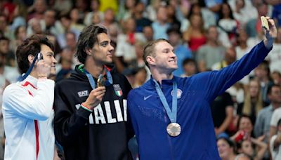 Ryan Murphy learns 'it's a girl,' earns his third 100-meter backstroke Olympic medal