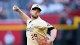 Kelly lanza 7 innings con solidez; Diamondbacks superan a Bravos por 3-2