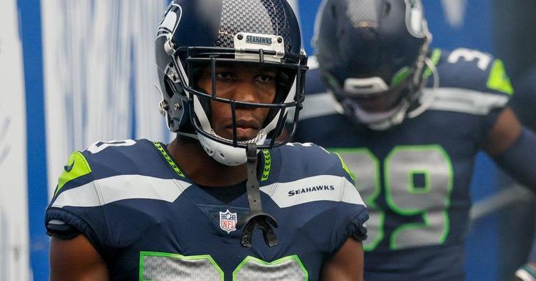 Seahawks open up cap space in deal with Michael Jackson | Notebook
