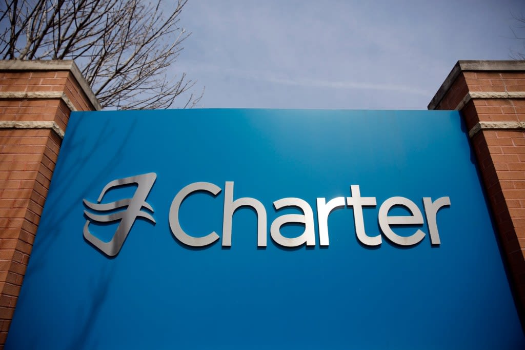 Charter laying off 452 people, closing customer call center in Ontario