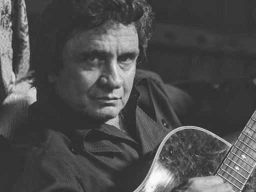 Johnny Cash revive en el tesoro exhumado de 'Songwriter'