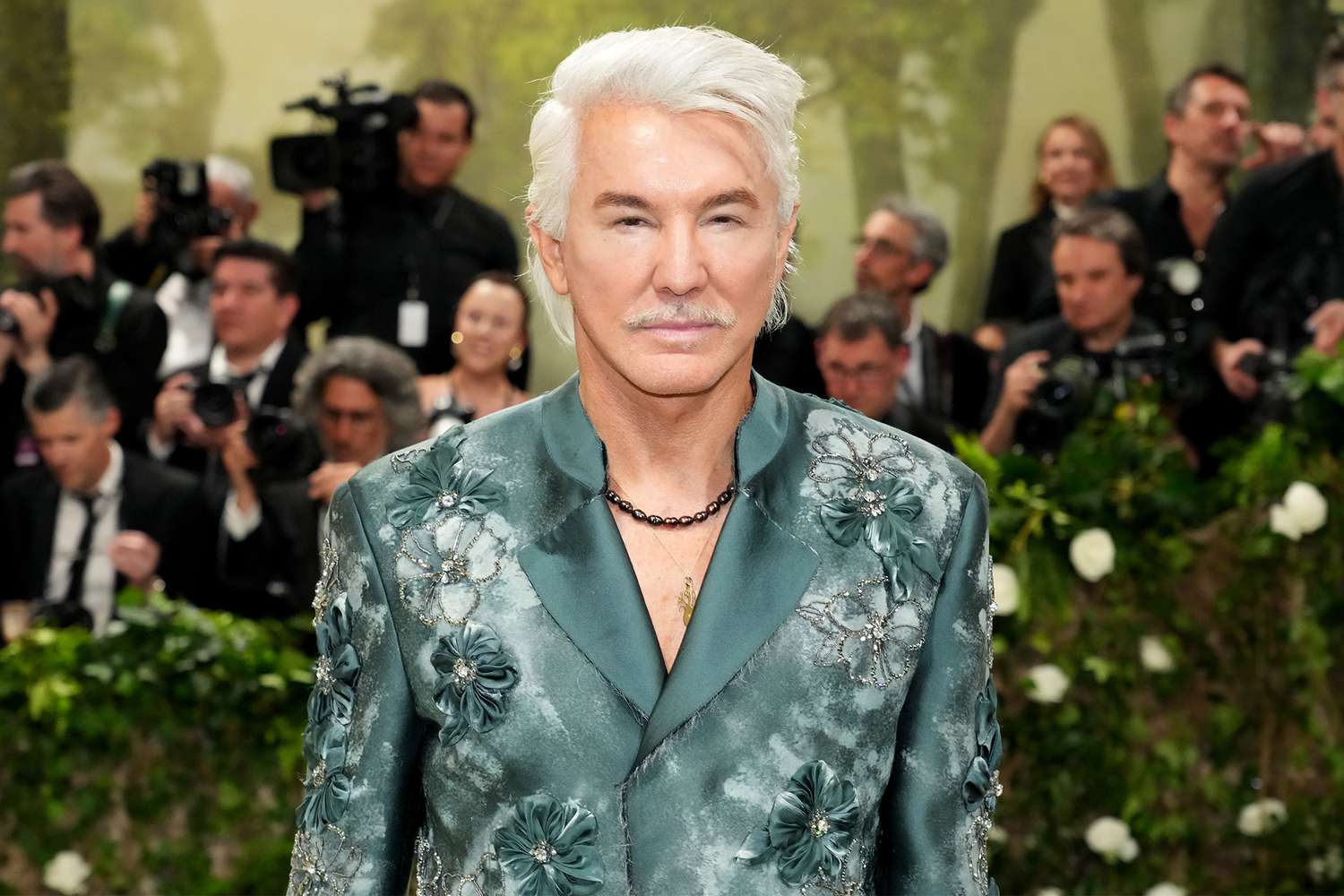 TikToker unknowingly interviews director Baz Luhrmann on the street