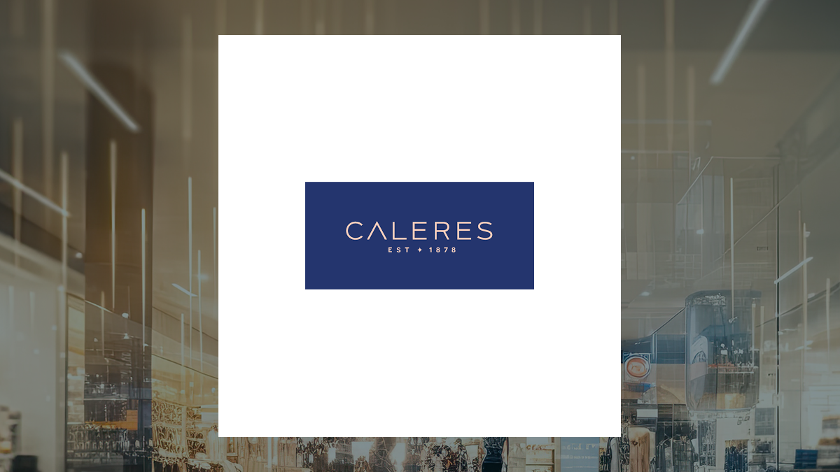 Caleres, Inc. (NYSE:CAL) Insider Diane M. Sullivan Sells 12,126 Shares