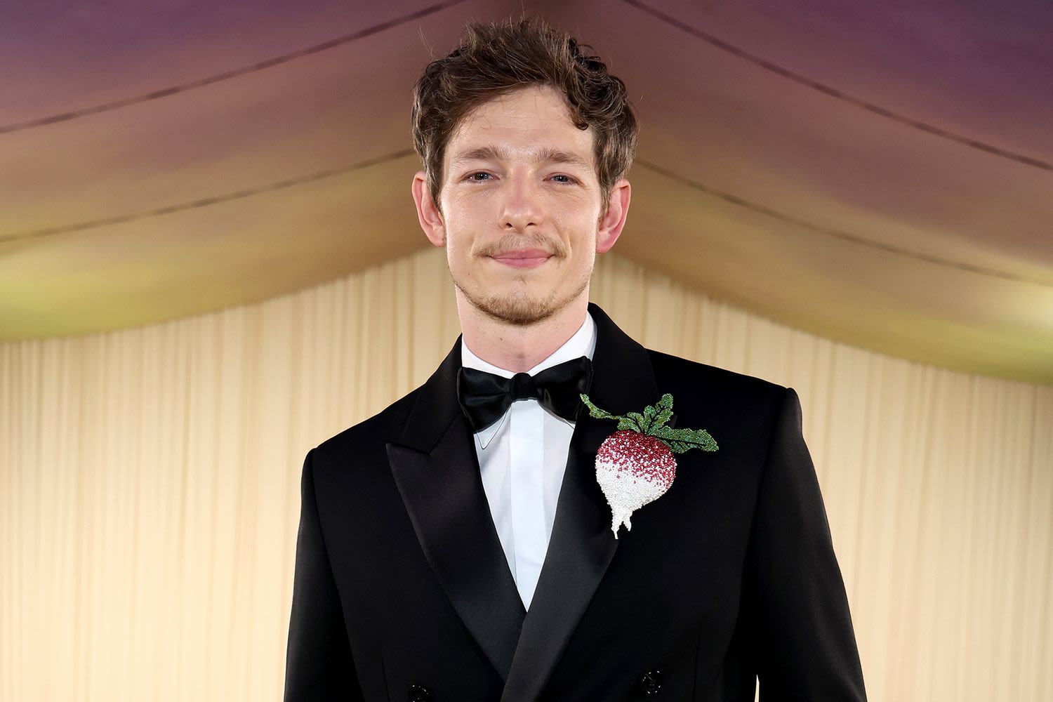 'Challengers' star Mike Faist dons a bedazzled veggie to the 2024 Met Gala