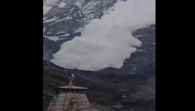 Uttarakhand news: Avalanche occurs over Gandhi Sarovar in Kedarnath | Watch | Today News