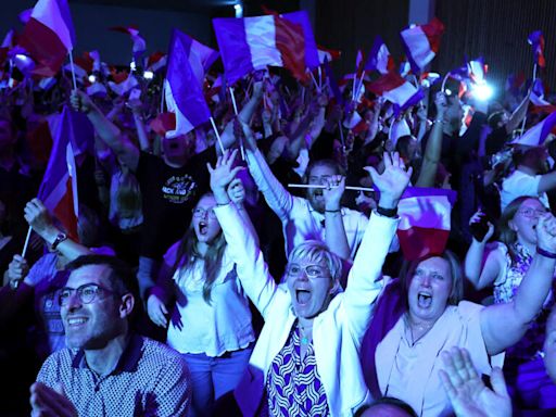 Horse-trading begins after France's far right wins first round of snap elections