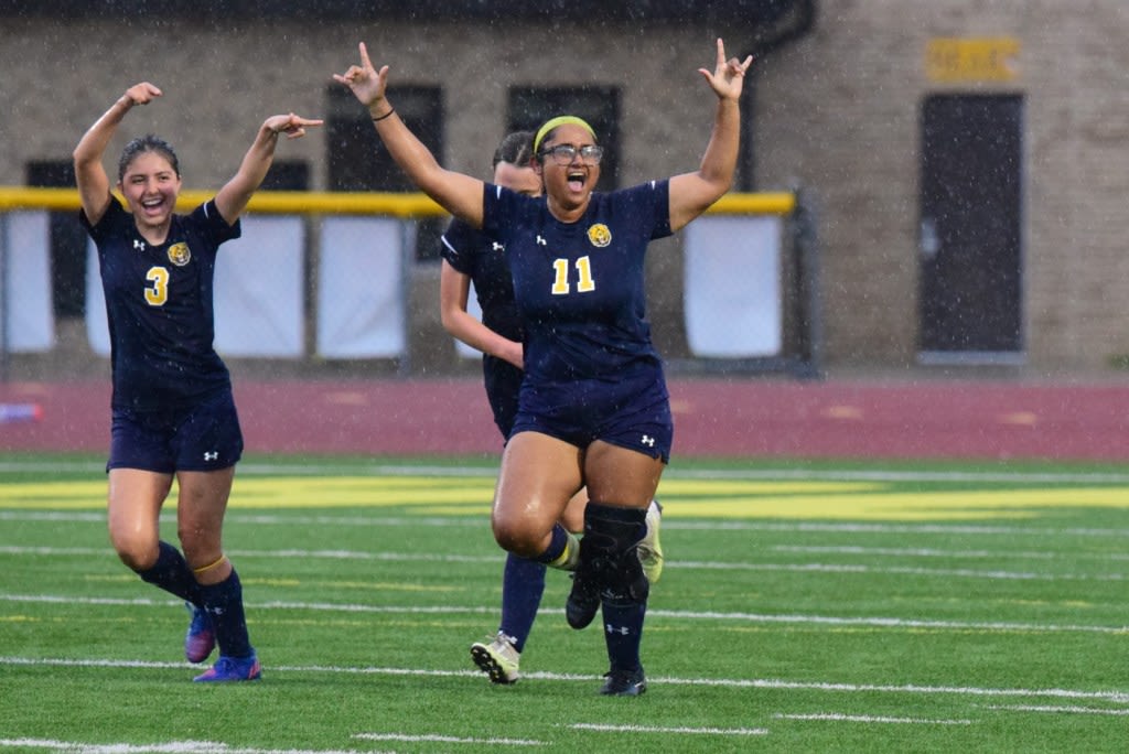 GIRLS SOCCER: Roosevelt topples Carlson for first time in program history with shutout win at home