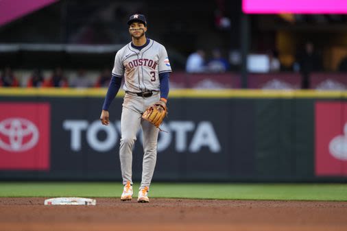 Jeremy Peña becomes the second MLB player this season to commit a defensive gaffe during an in-game interview - The Boston Globe