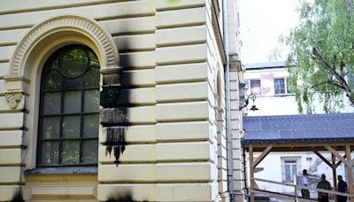 Polish officials condemn arson attack on Warsaw synagogue