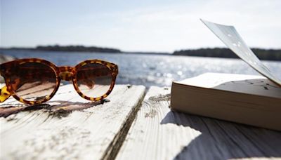 12 Captivating Summer Mysteries To Throw In Your Beach Bag!