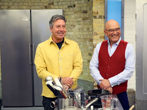 Who is in the Celebrity Masterchef semi-finals?