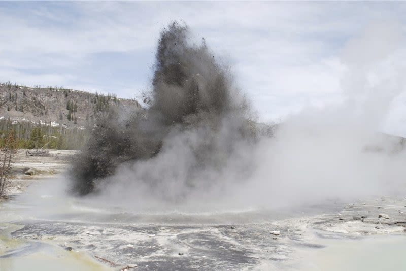 If Yellowstone’s volcanic system erupted, could it impact the Carolinas?