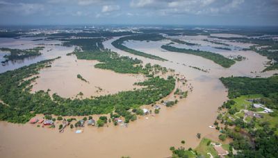 3 dead, 500 rescued in 'catastrophic' Texas floods, governor says