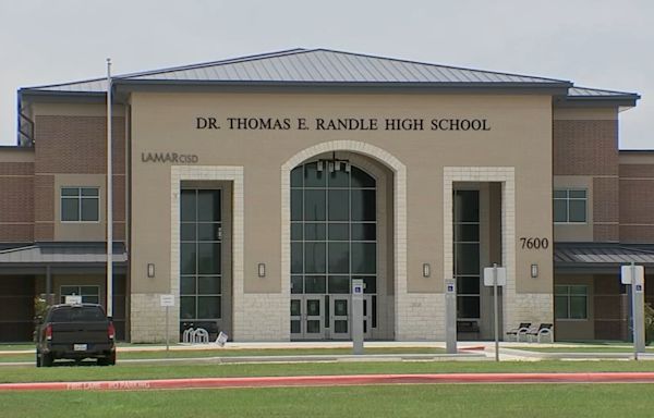 2 Lamar CISD campuses have been shut down for 2 days amid domestic violence case