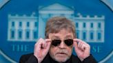 El actor de 'Star Wars' Mark Hamill pasa por la Casa Blanca para visitar a 'Joe-bi-Wan Kenobi'