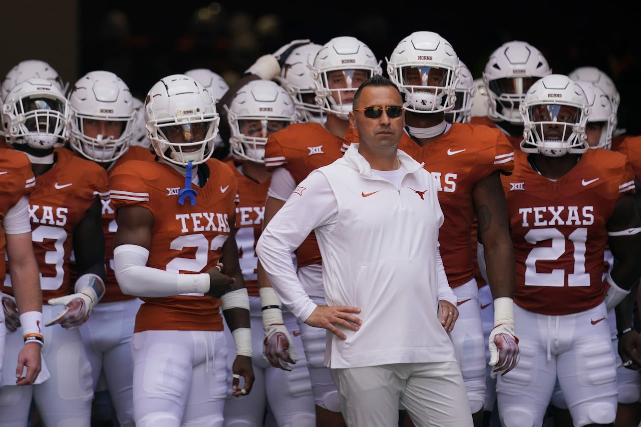 Texas loses second running back to season-ending injury