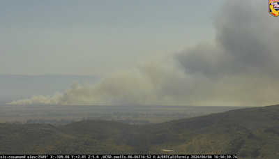 Kern County firefighters combat wind-driven Gaskell Fire in Rosamond, 200 acres burned