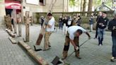 Comienza el montaje del vallado para los encierros de San Fermín