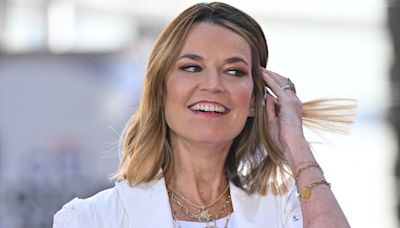 Savannah Guthrie shares matching swimsuit selfie to celebrate daughter Vale