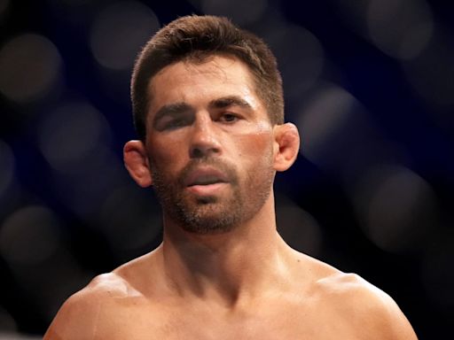 UFC Dark Horse Calls Out Commentator Dominick Cruz for Noche UFC Event