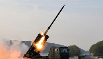 北韓試射新型240毫米多管火箭炮 可能賣俄羅斯 - 國際