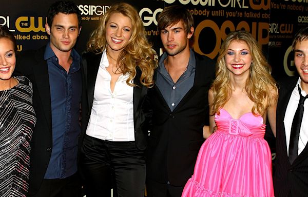 Richest ‘Gossip Girl’ Cast Members Ranked From Lowest to Highest (& the Wealthiest Has a Net Worth of $30 Million!)