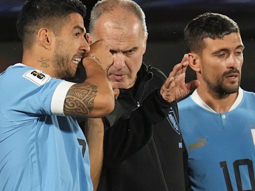 Luis Suárez criticó con todo a Marcelo Bielsa: "Hicieron una reunión para que por lo menos dijera buen día"