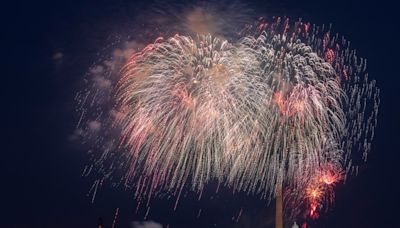 Preparations underway for July 4th fireworks on National Mall