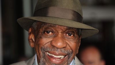 Bill Cobbs, character actor known for 'Air Bud' and 'The Bodyguard,' dies at 90